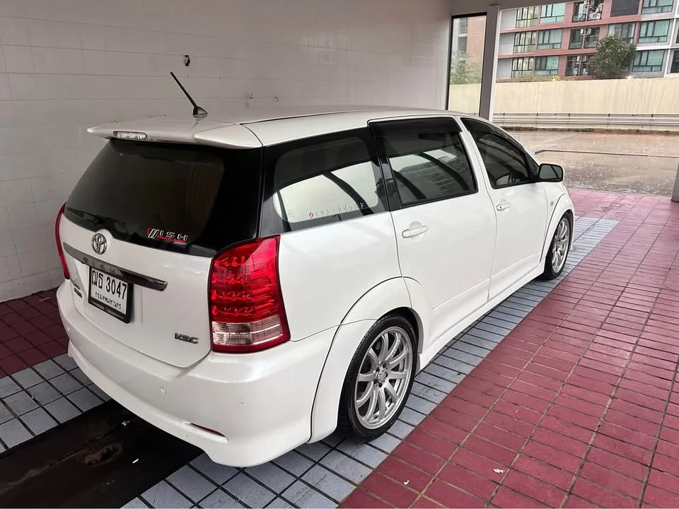 2008 Toyota Wish I 3