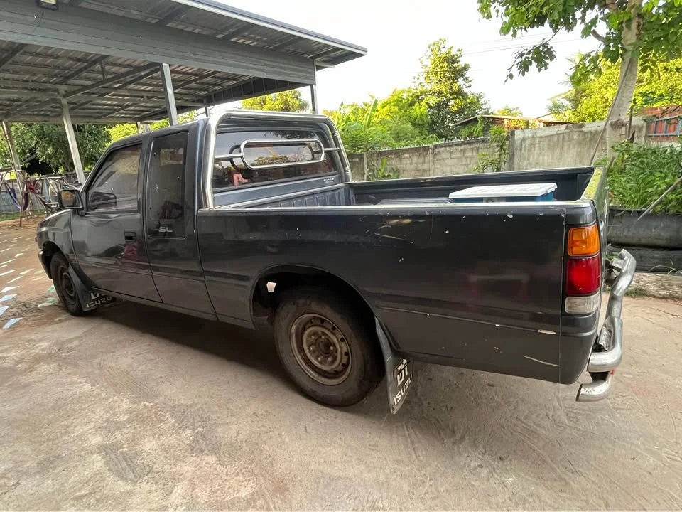 1996 Isuzu TFR III 3