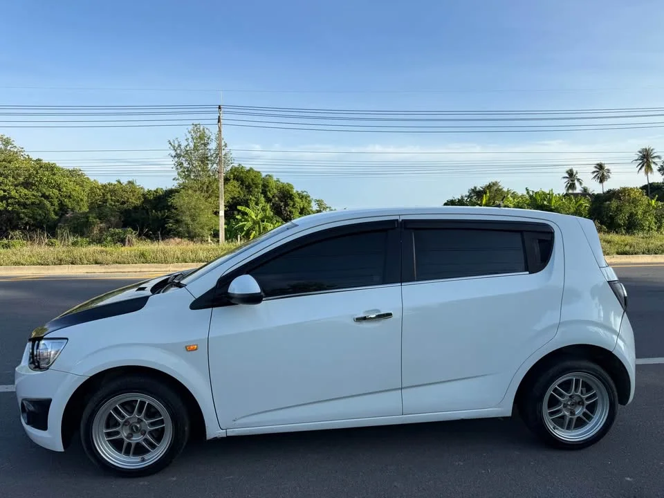 2013 Chevrolet Sonic 3