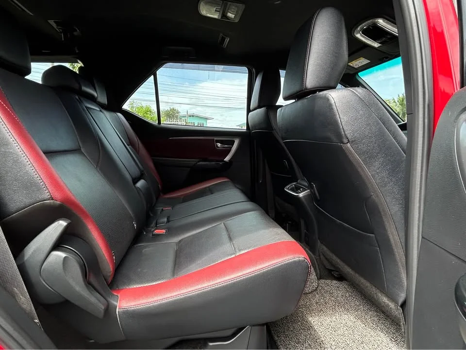2023 Toyota Fortuner II 2