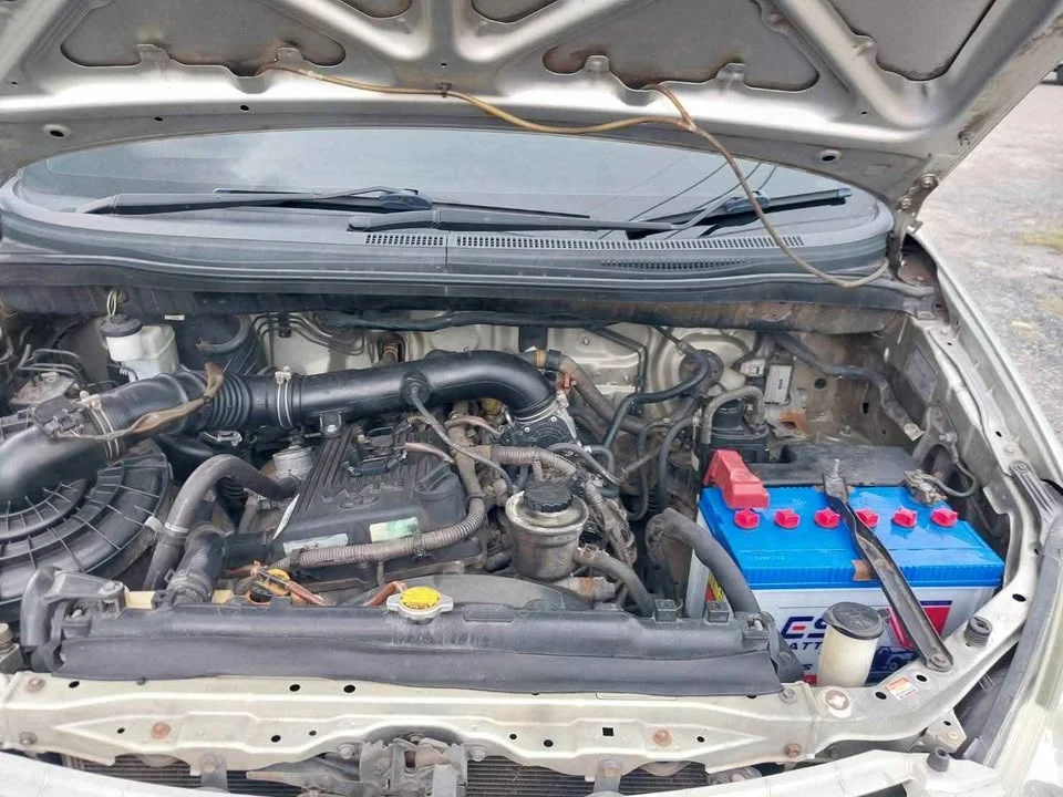 2011 Toyota Innova I 3