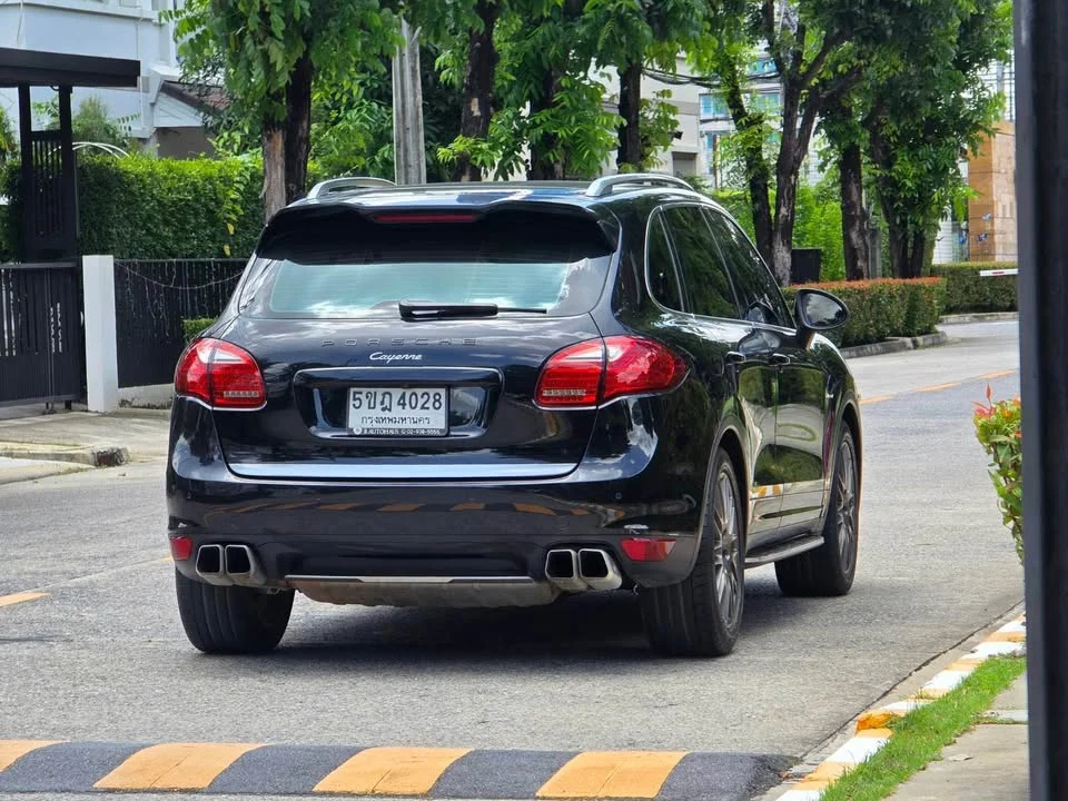 2012 Porsche Cayenne II 2