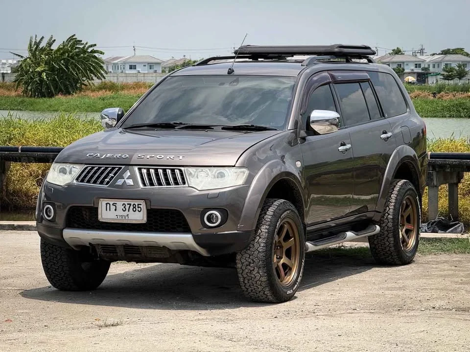 2011 Mitsubishi Pajero Sport II 2