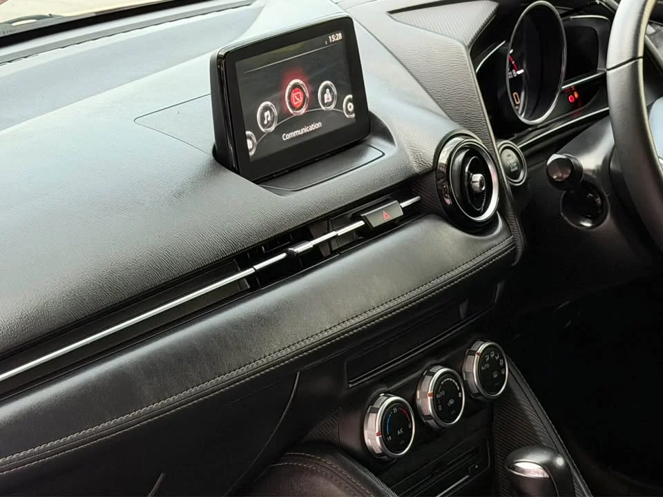 2017 Mazda 2 III 2