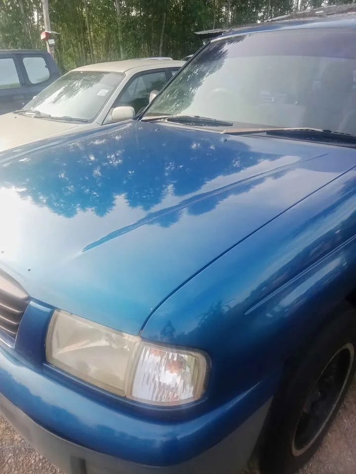 2004 Mazda 2500 Fighter V 3