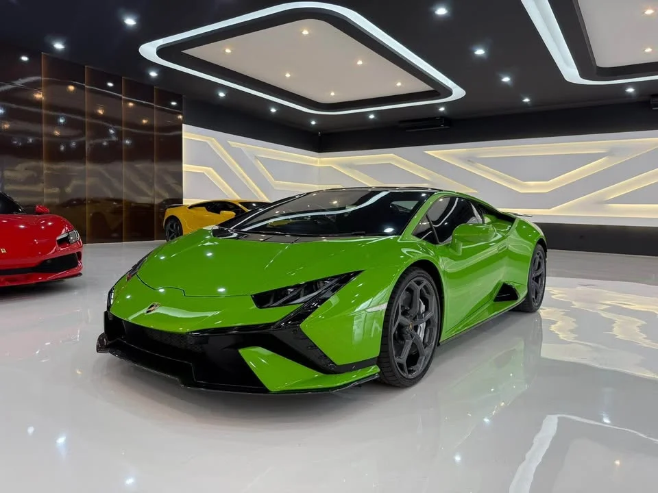 2024 Lamborghini Huracan 2