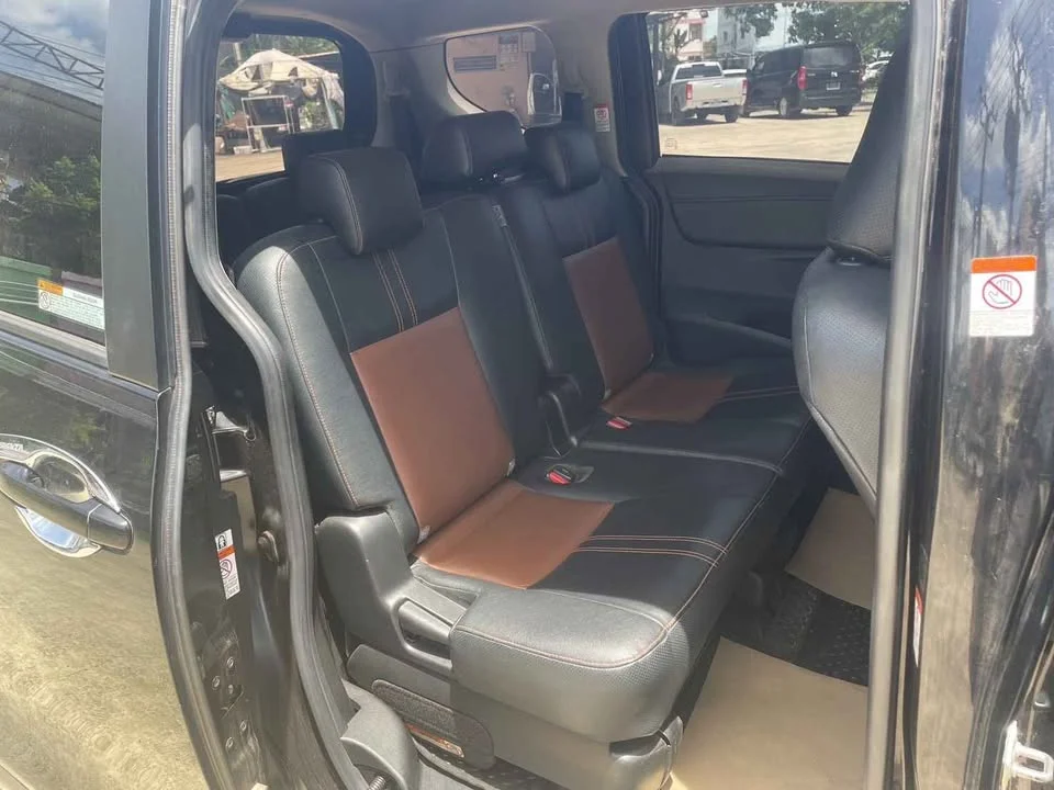 2018 Toyota Sienta II 2