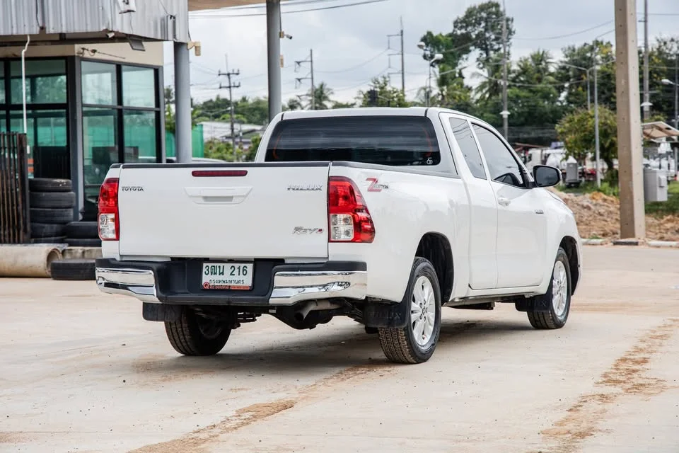 2022 Toyota Hilux VIII 3