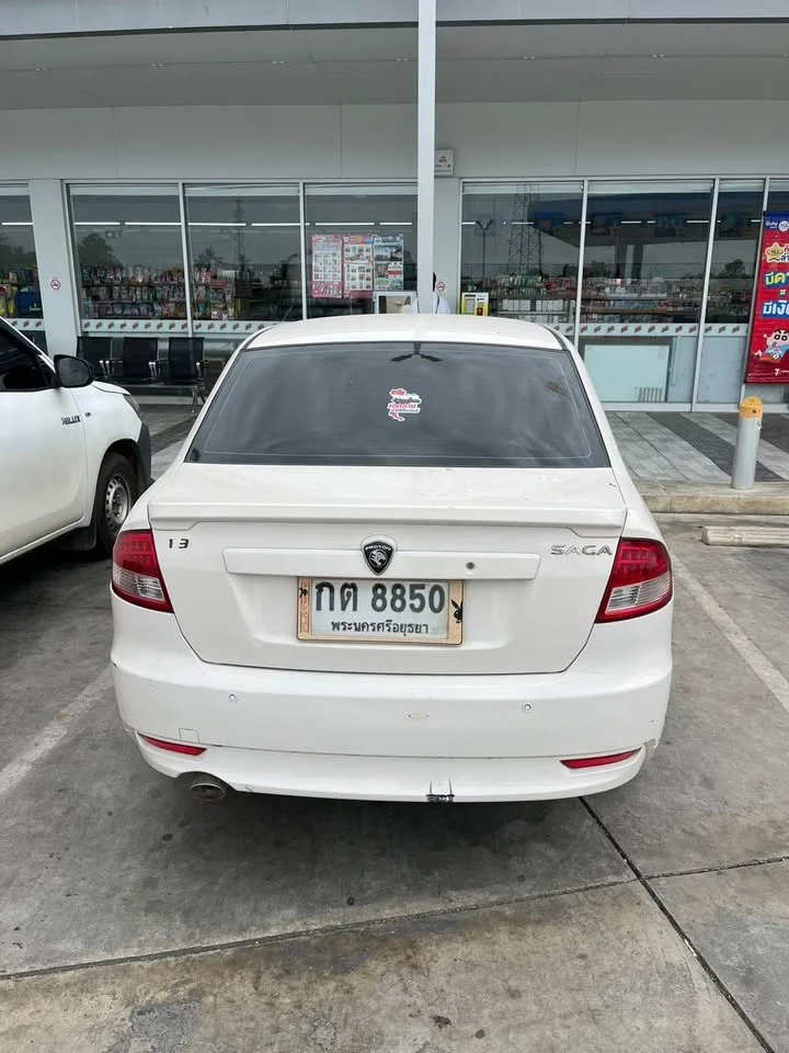 2010 Proton Saga II 2