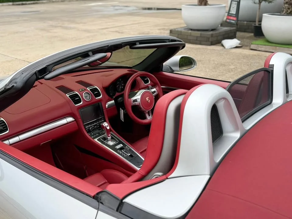 2013 Porsche Boxster and Cayman III 3