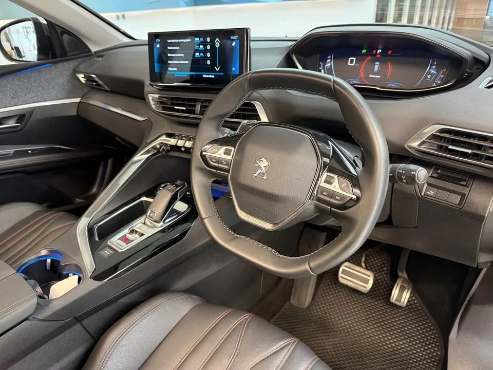 2023 Peugeot 5008 II 2
