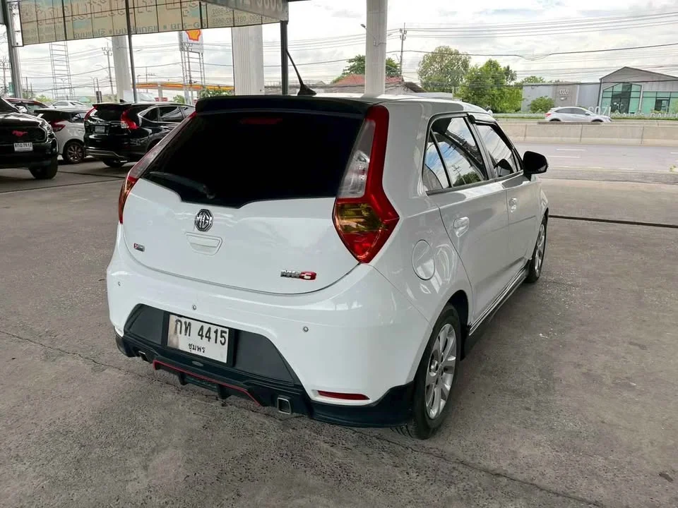 2017 MG 3 II 3