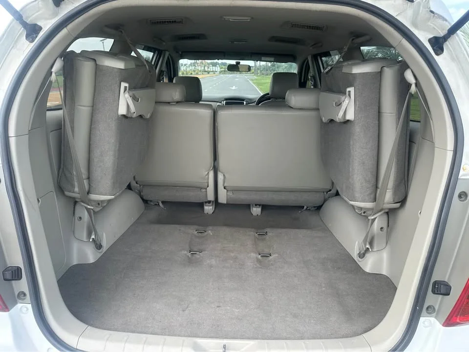 2013 Toyota Innova I 3