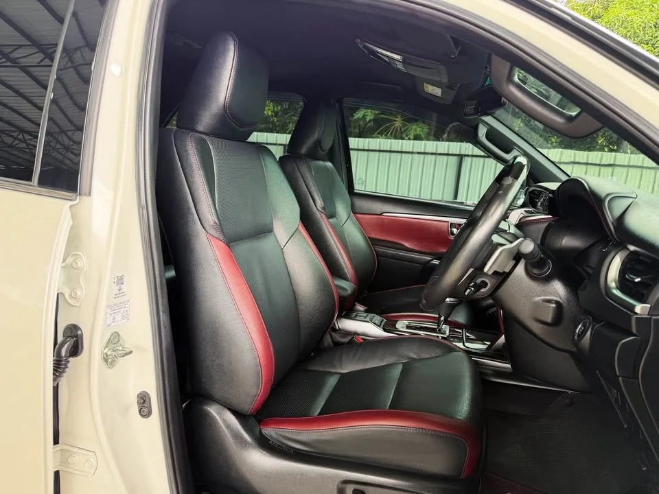 2023 Toyota Fortuner II 2