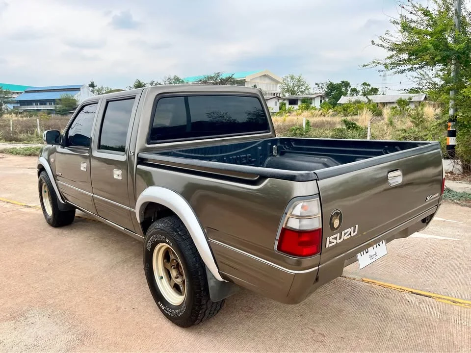 2002 Isuzu Faster Dragon Eyes III 2
