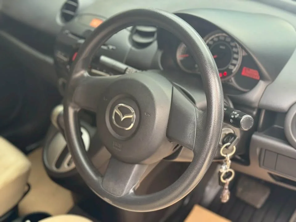 2012 Mazda 2 II 2