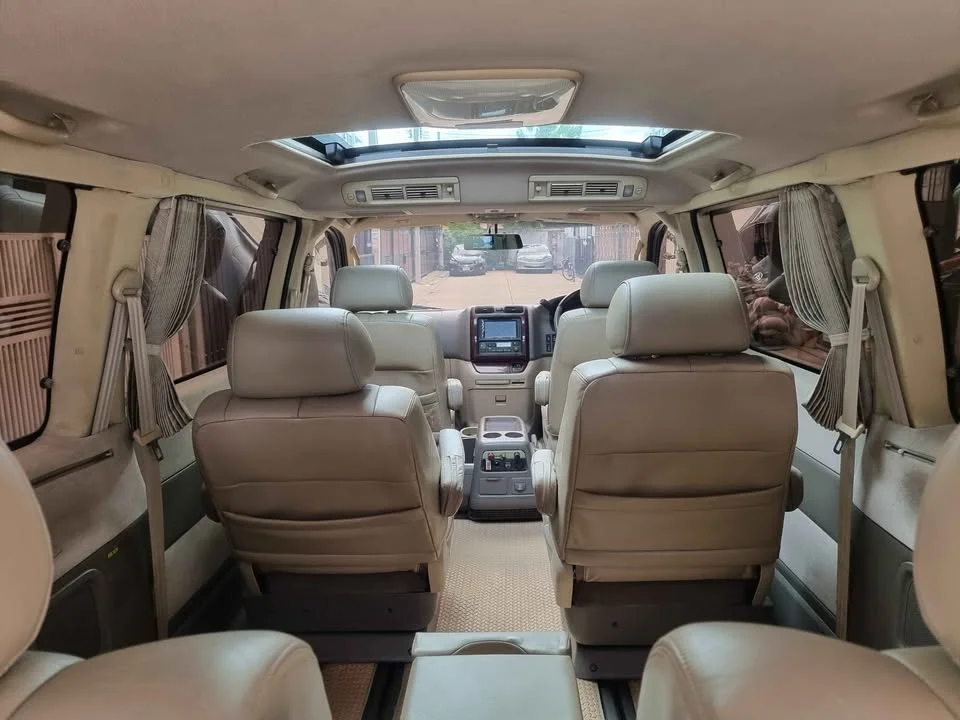 2000 Toyota Granvia H100 2