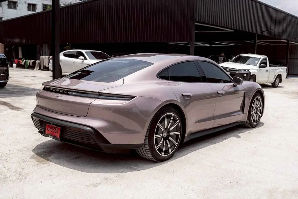 2021 Porsche Taycan 9J1 3