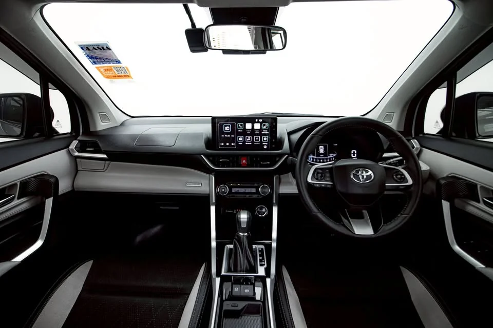 2023 Toyota Veloz III 3
