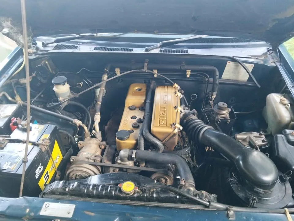 1997 Isuzu TFR III 2