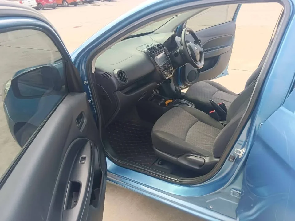 2012 Mitsubishi Mirage VI 3