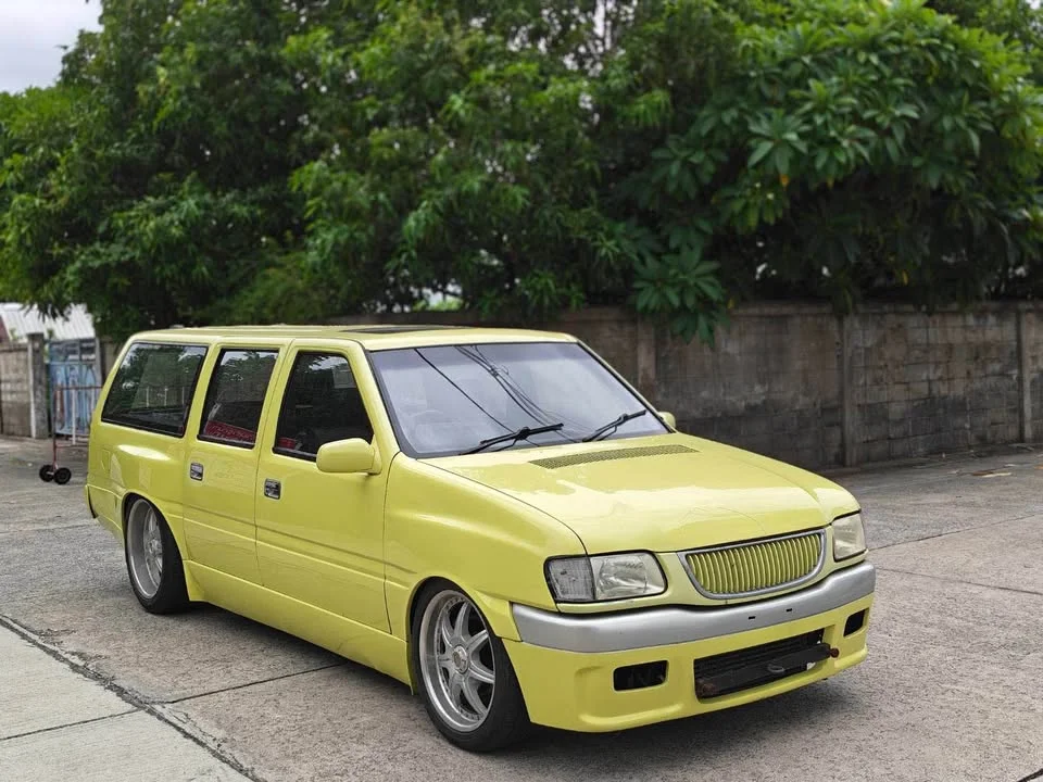 1995 Isuzu TR Grand Adventure I 3