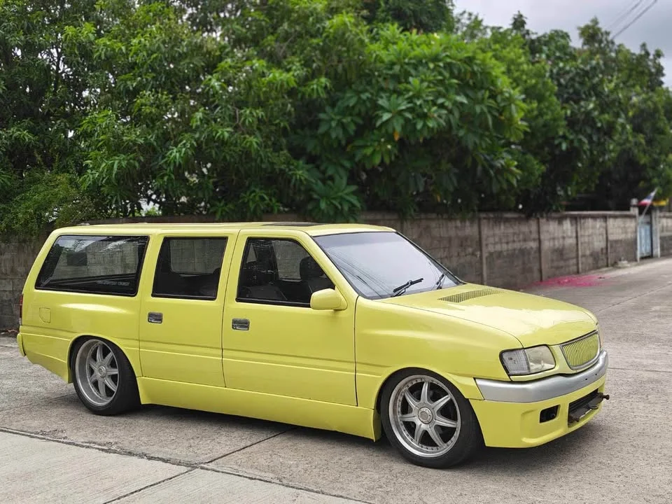 1995 Isuzu TR Grand Adventure I 2