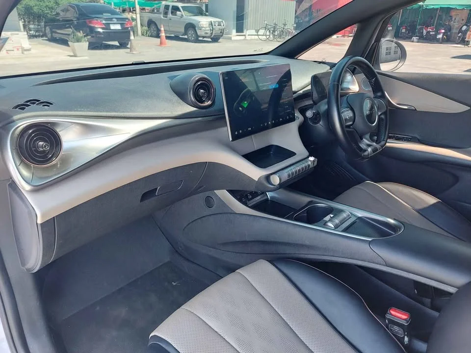 2023 BYD Dolphin 3