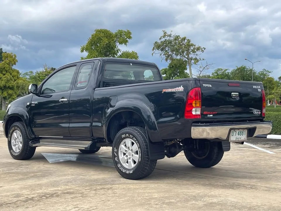2011 Toyota Hilux VII 3