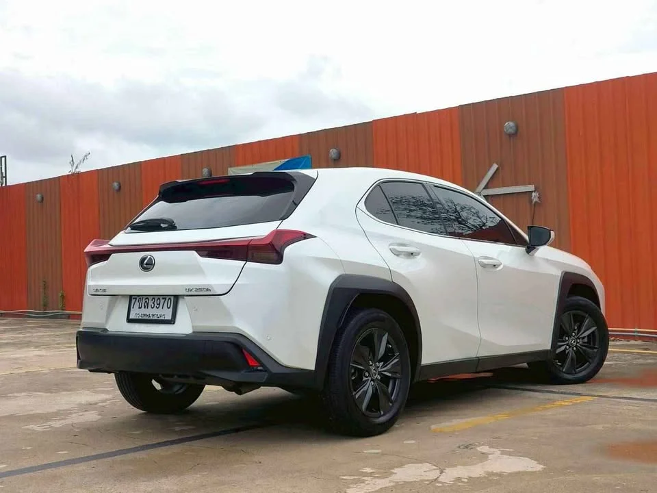 2022 Lexus UX ZA10 3