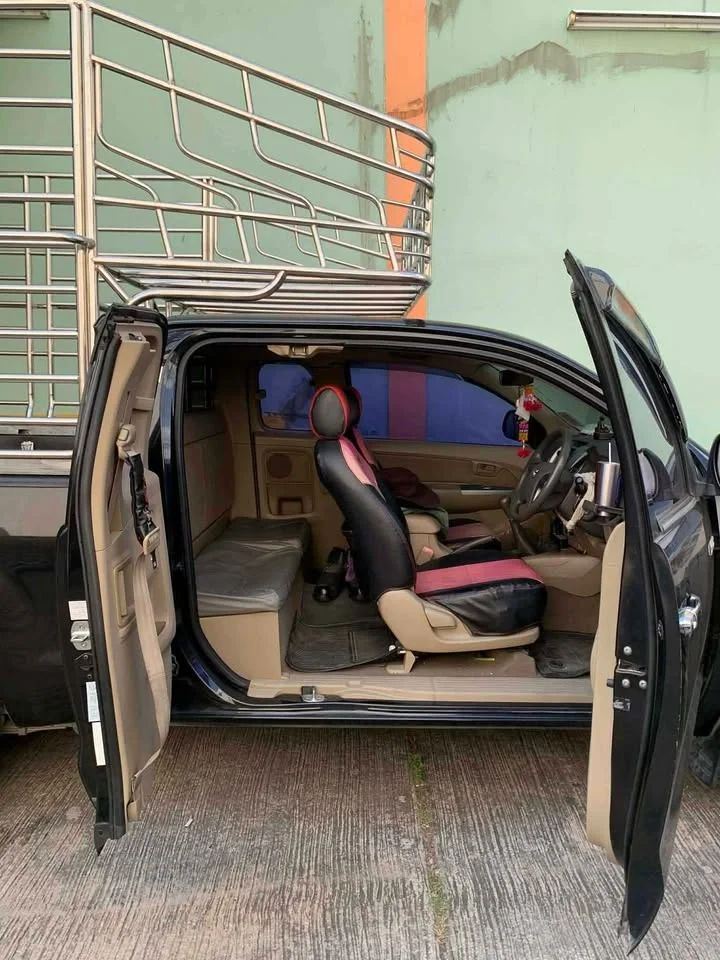 2012 Toyota Hilux VII 2