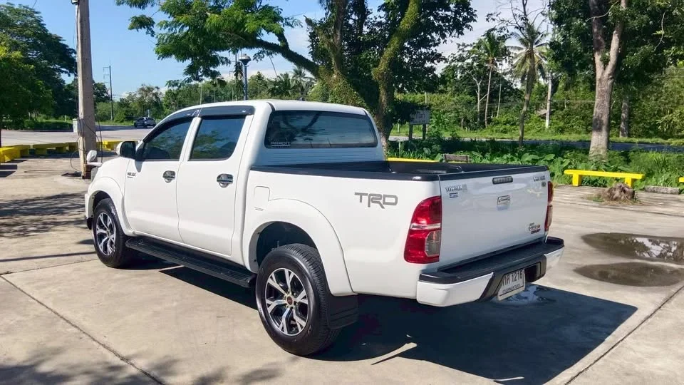 2013 Toyota Hilux VII 3