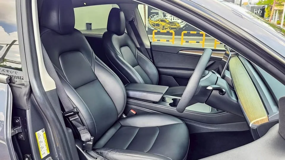 2023 Tesla Model Y 2