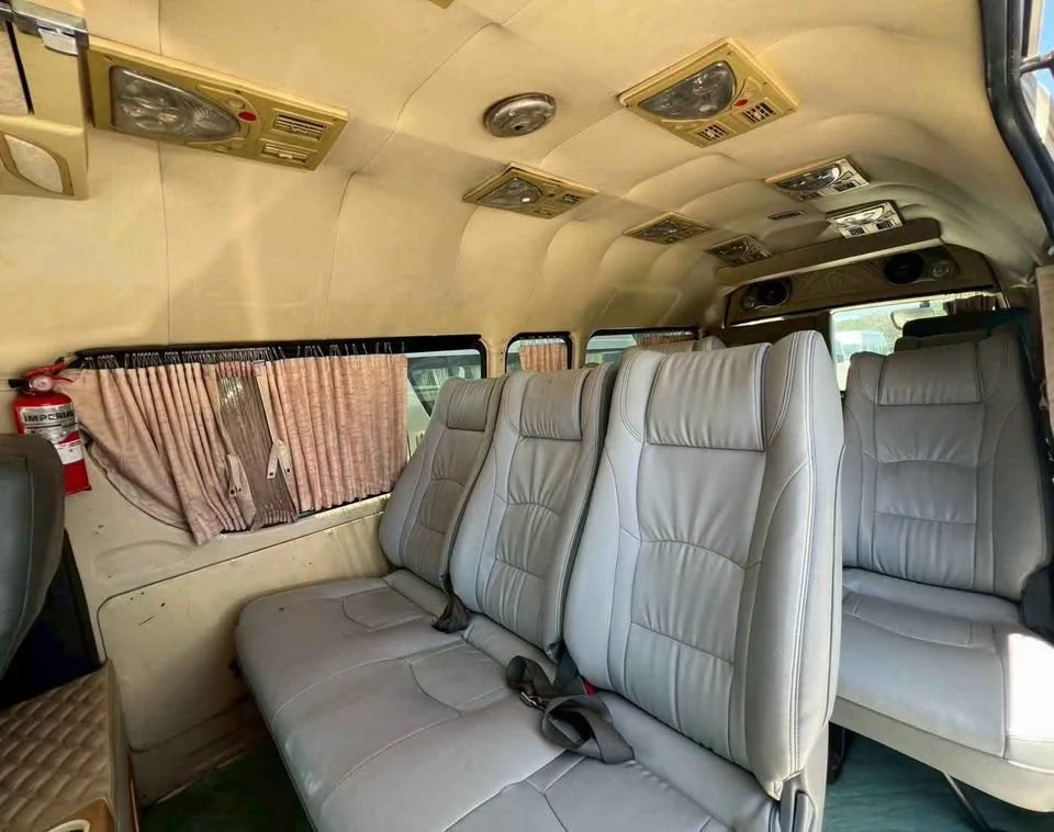 2011 Toyota Commuter V (H200) 2