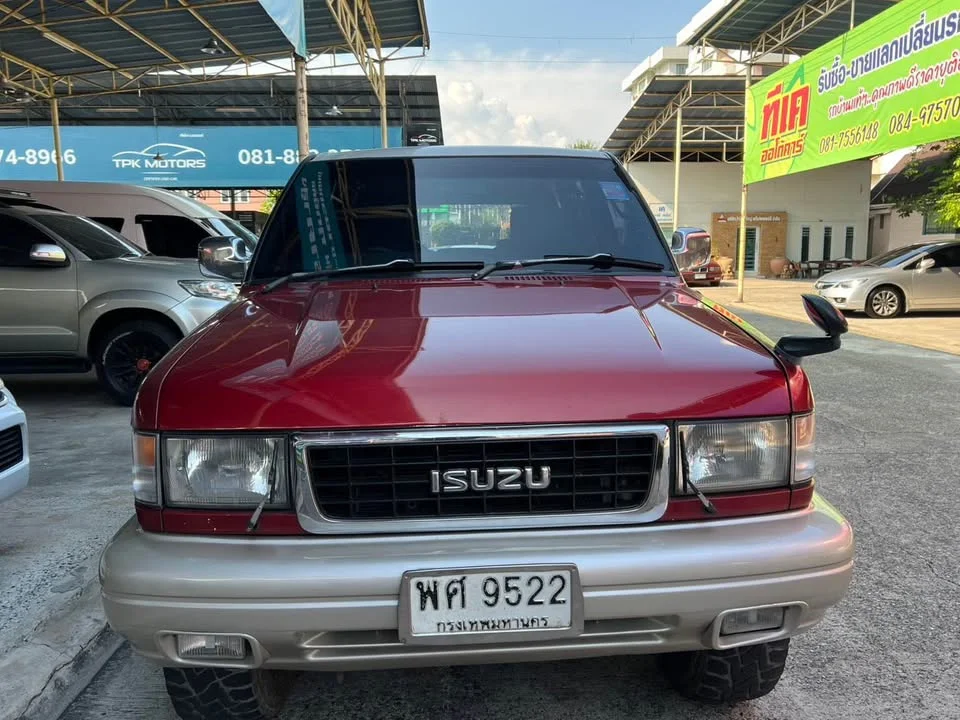 1998 Isuzu Trooper II 2