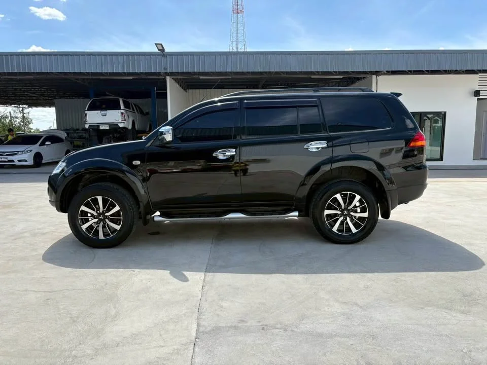 2013 Mitsubishi Pajero Sport II 3