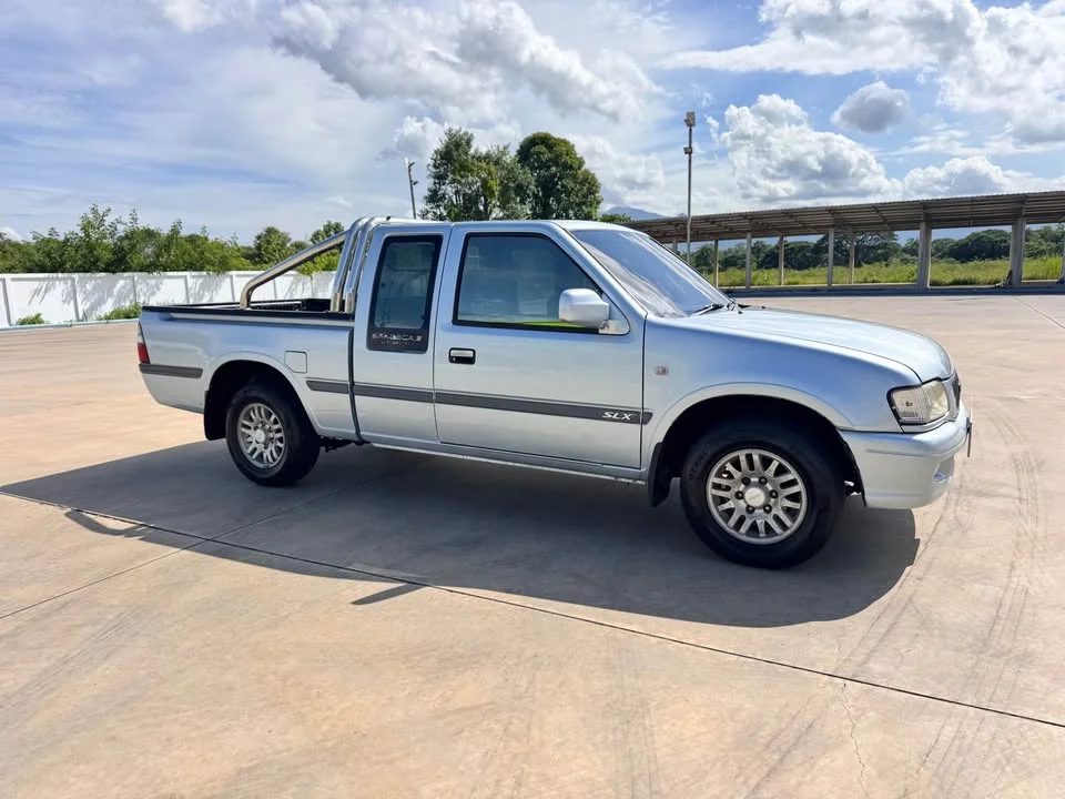 2001 Isuzu Faster Dragon Eyes III 2