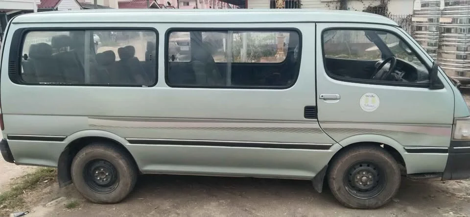 1996 Toyota Commuter IV (H100) 3