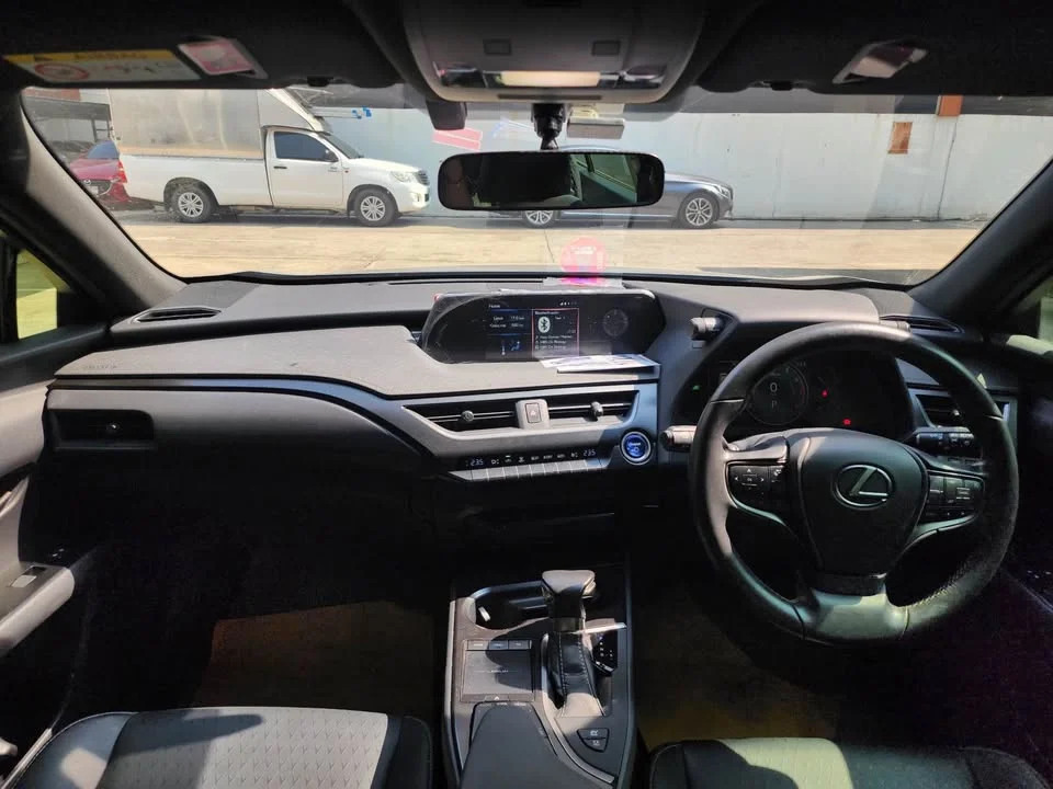 2019 Lexus UX ZA10 2