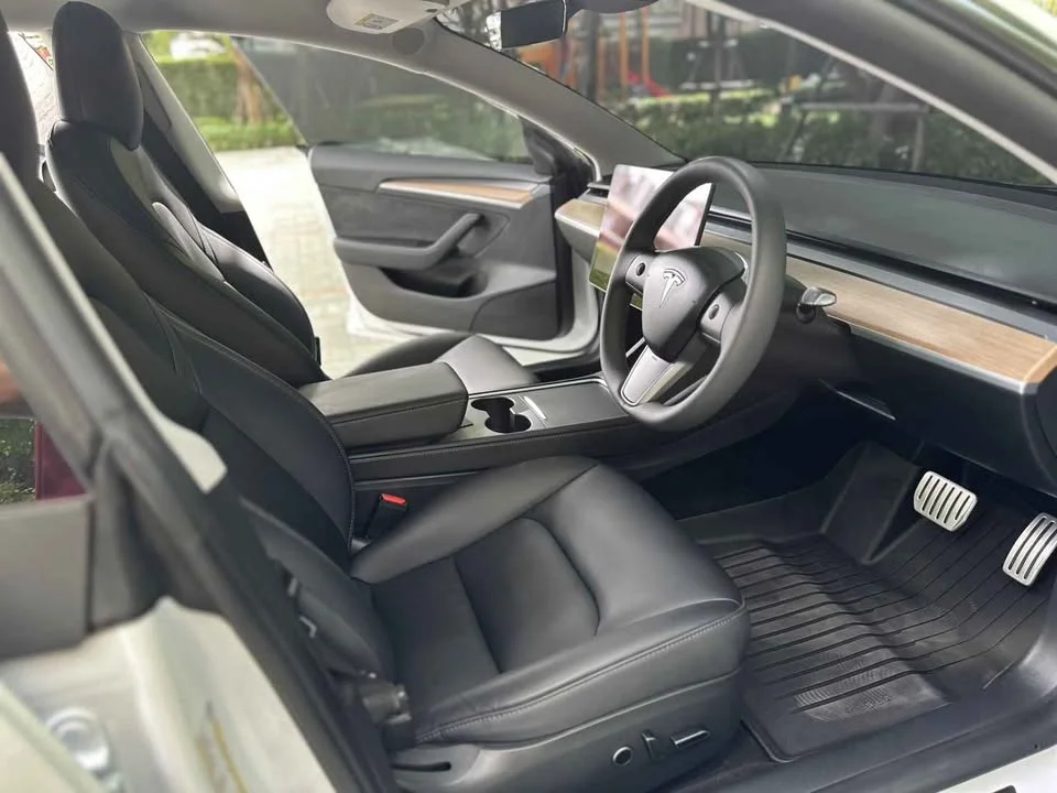 2023 Tesla Model 3 3