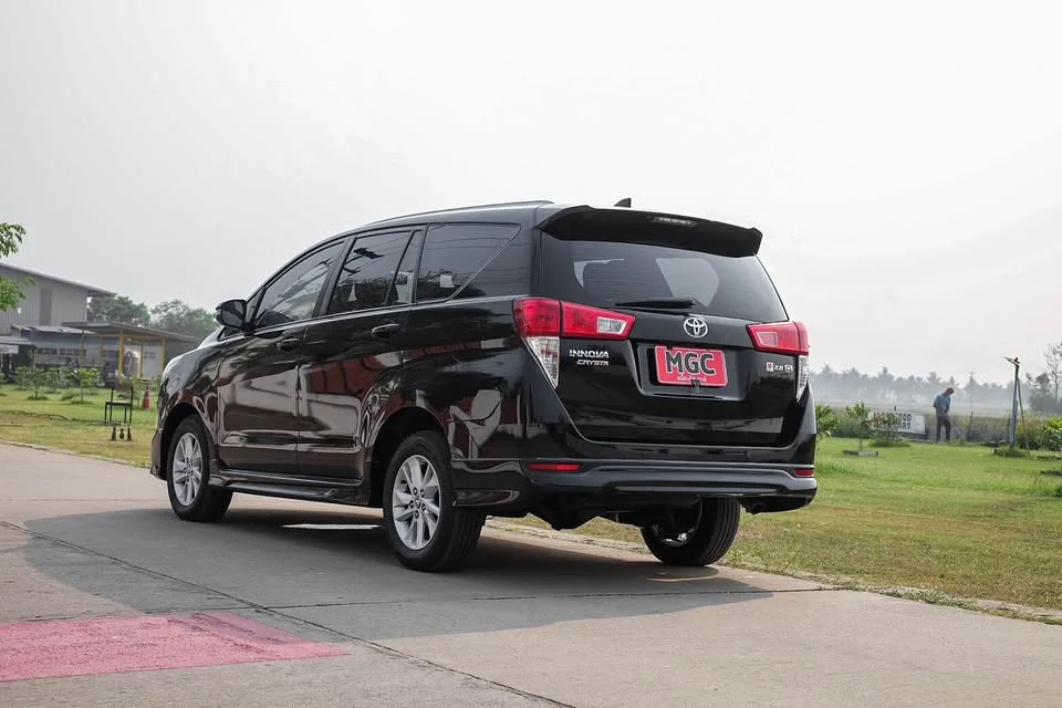 2020 Toyota Innova II 2