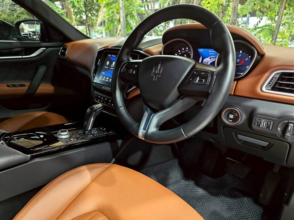 2019 Maserati Ghibli Tipo M157 2
