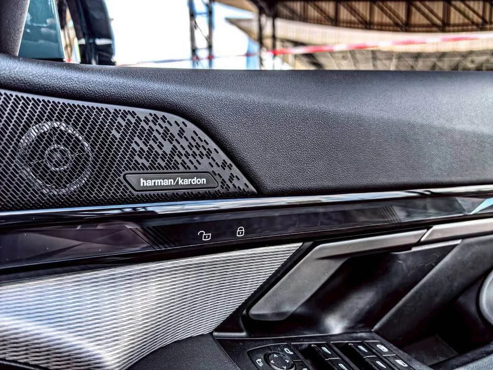 2025 BMW 5er VIII 3