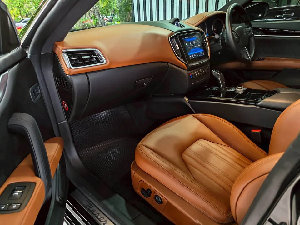 2019 Maserati Ghibli Tipo M157 2