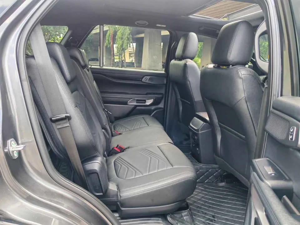 2022 Ford Everest III 3