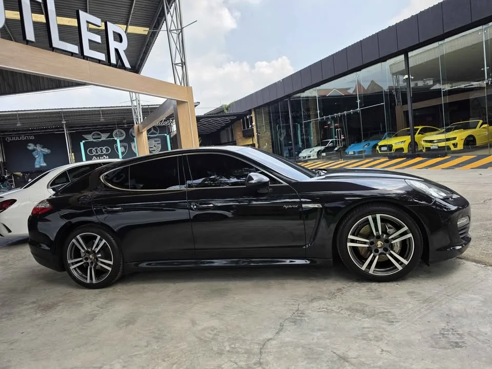 2013 Porsche Panamera I 3
