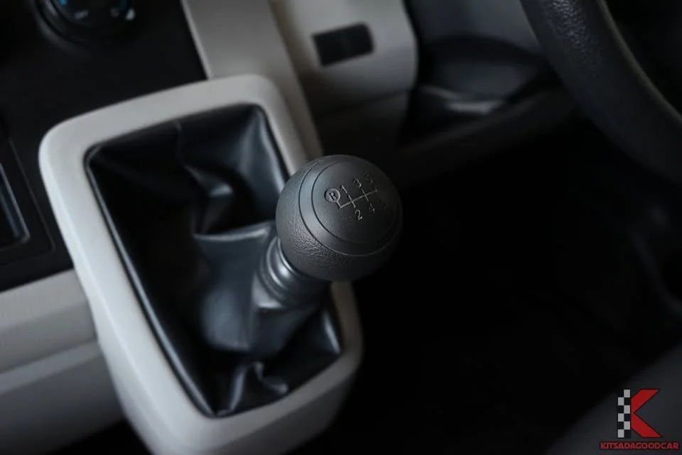 2022 Toyota HiAce VI (H300) 2