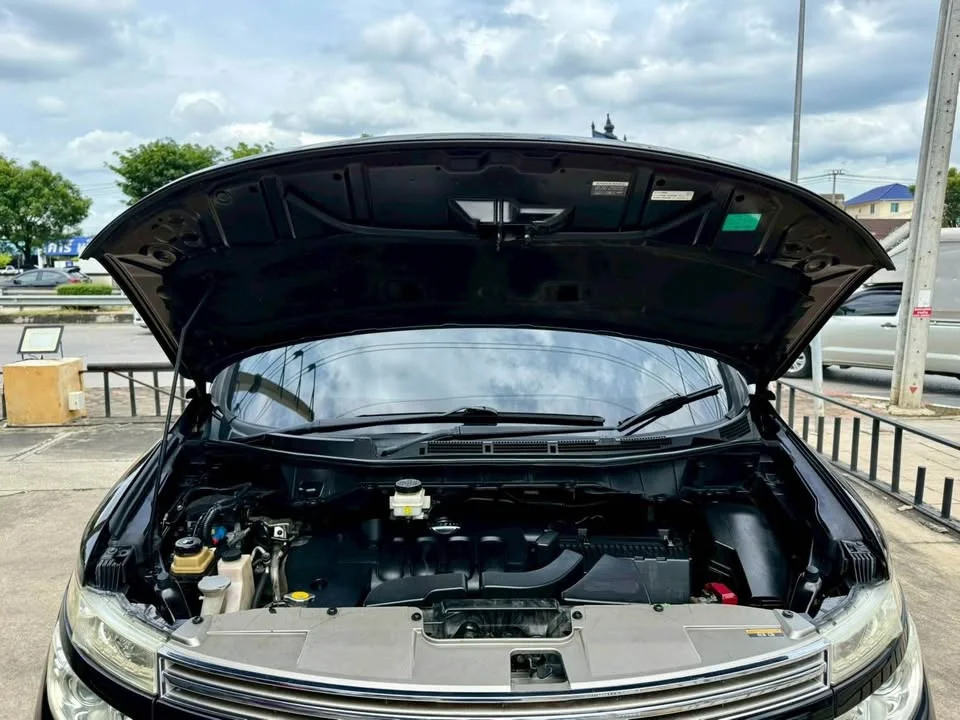 2011 Nissan Elgrand III (E52) 3