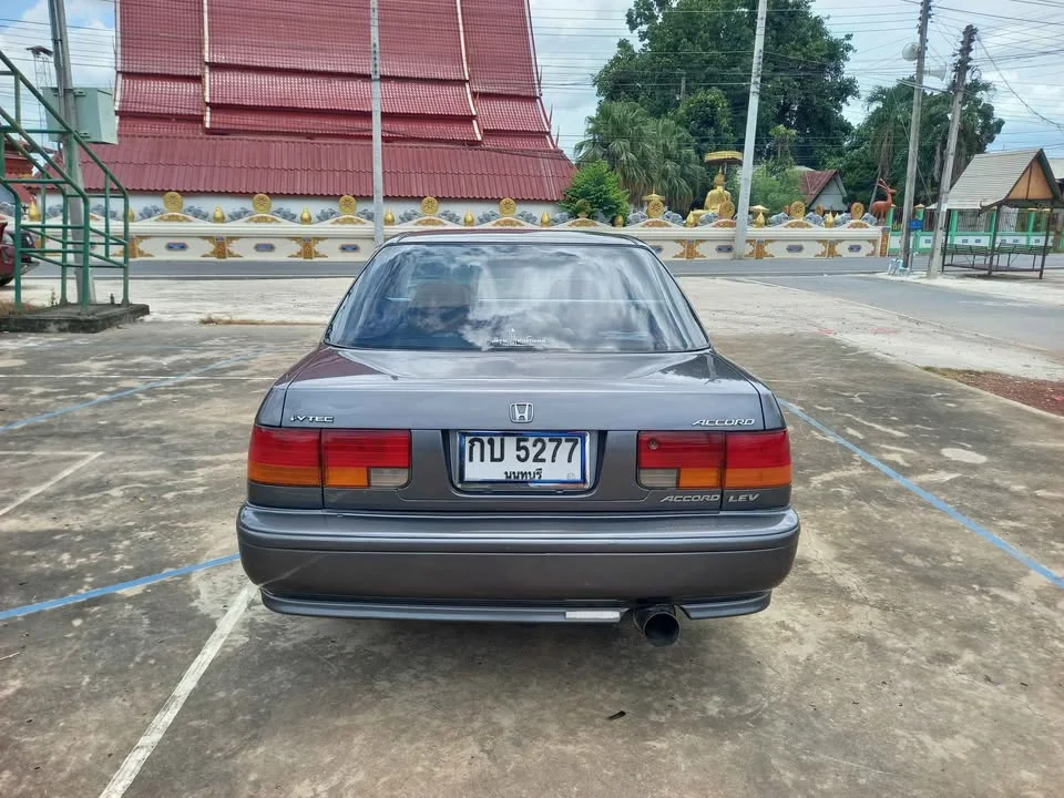 1993 Honda Accord IV 2