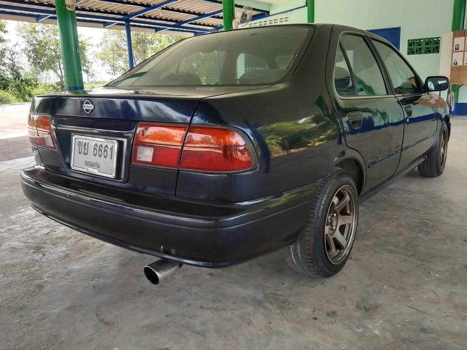 1998 Nissan Sunny IV 3